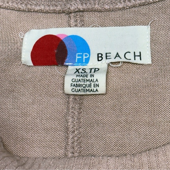 Free People Beach Blush  Crew Neck Sweater Size XS - Picture 2 of 8